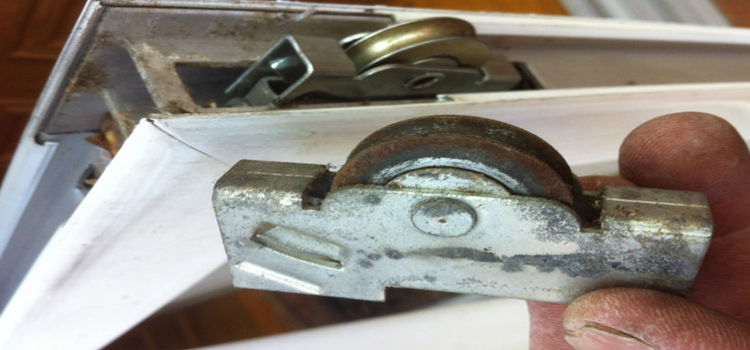 screen door roller repair in Rialto